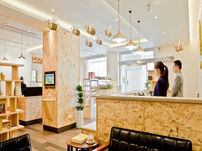 Bee House By Cosmos Creation - Taipei Main Station Hotel Екстериор снимка