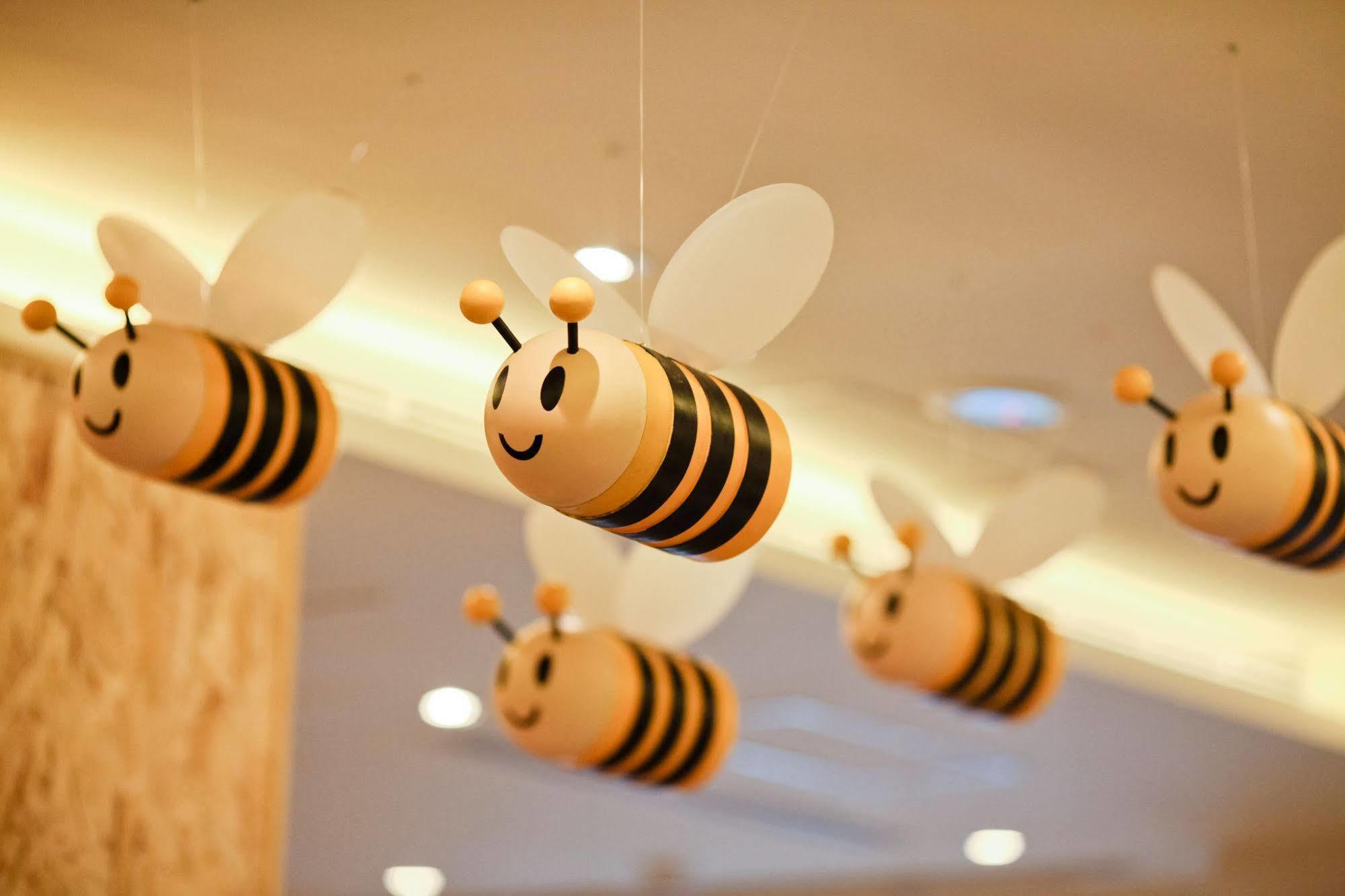 Bee House By Cosmos Creation - Taipei Main Station Hotel Екстериор снимка