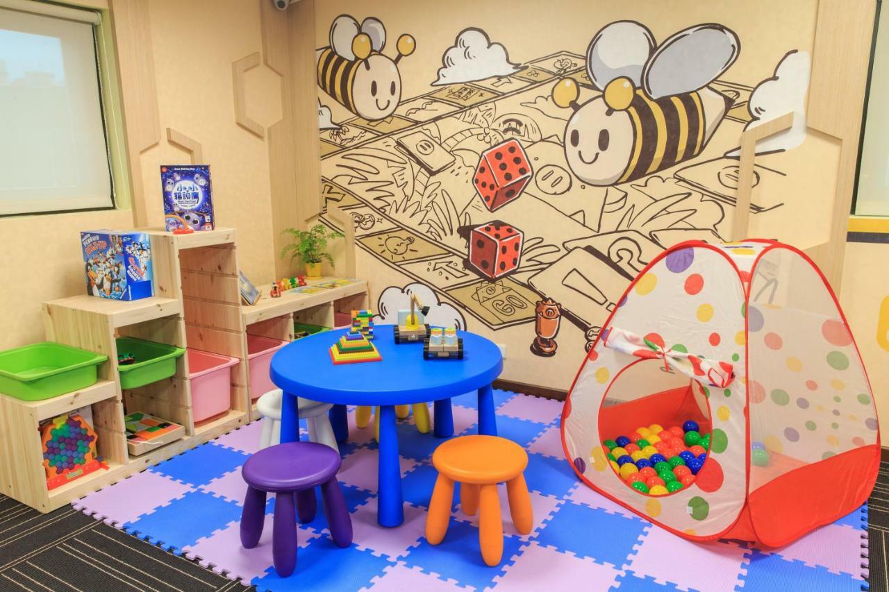Bee House By Cosmos Creation - Taipei Main Station Hotel Екстериор снимка